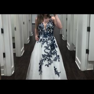 White prom dress with navy blue detailing